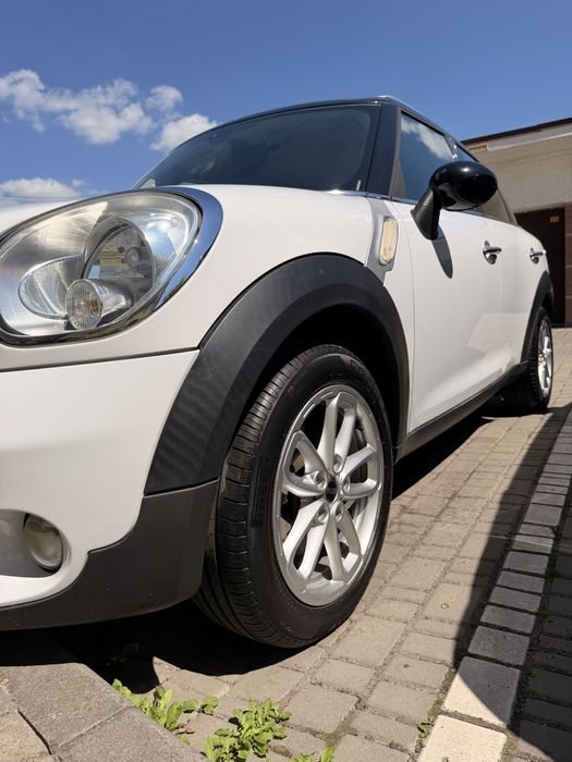 Mini Cooper Countryman!!