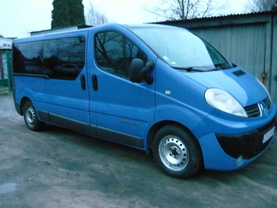 Renault Trafic 2,0 dci 9 osobowy