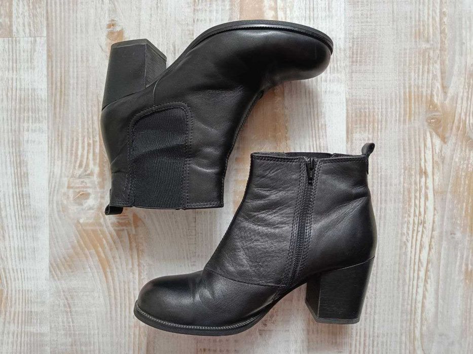 Класичні шкіряні ботильйони Vagabond 41рр