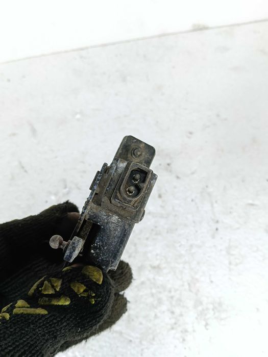 Замок кришки багажника BMW E34 Бмв е34