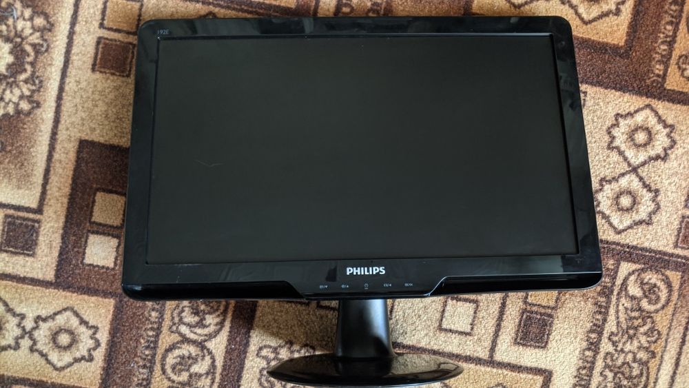 Продам широкоформатный 19' монитор Philips 192E