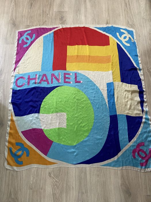 Палантин Louis Vuitton. Шовкова хустка Chanel