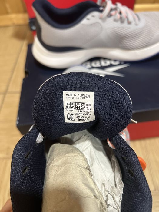 Оригінальні кросівки Reebok із Індонезії