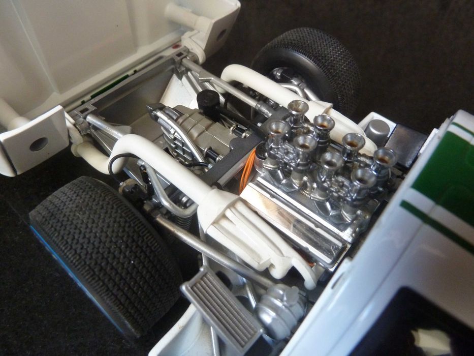 1:18 GMP, Lola T70 MK3, Hulme, Silverstone 1968, AutoArt Minichamps