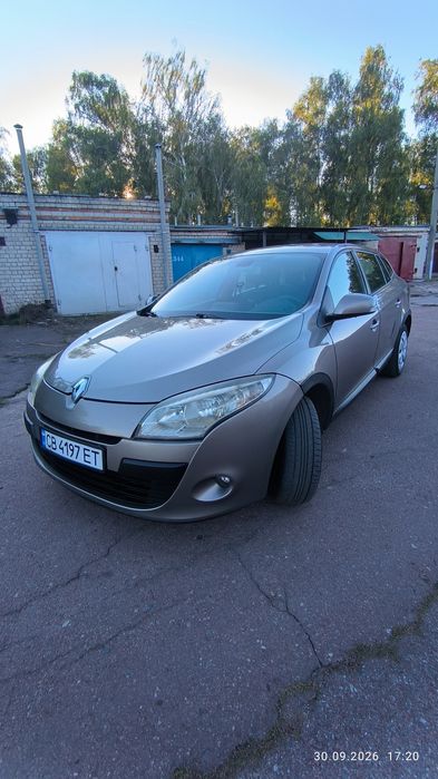 Продам renault megane 2009 года 1.5 дизель