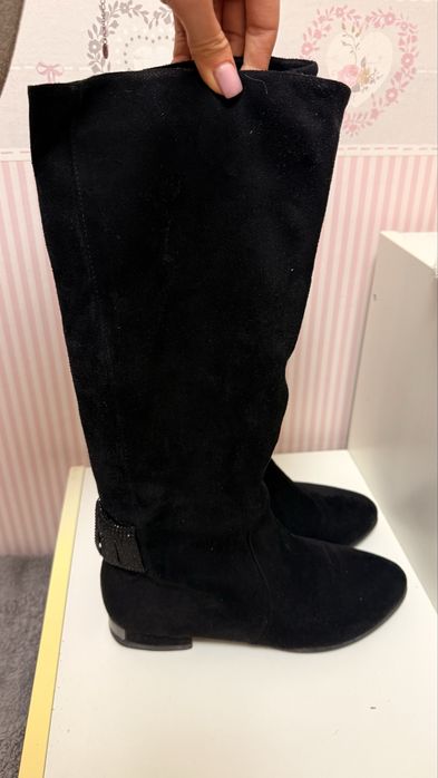 Продам замшеві жіночі чоботи 37 р