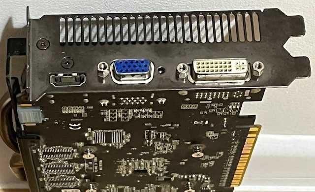 Karta graficzna ASUS ENGTX550 TI DC/DI/1GD5