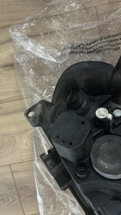 Lampa lewa Punto