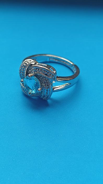 Каблучка з блакитним камінцем,925 проба