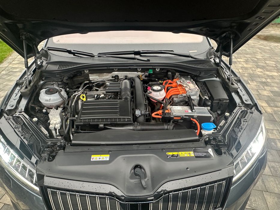 Skoda Superb rok prod. 2020 Plug-In, przebieg 81 tys, serwisowany ASO
