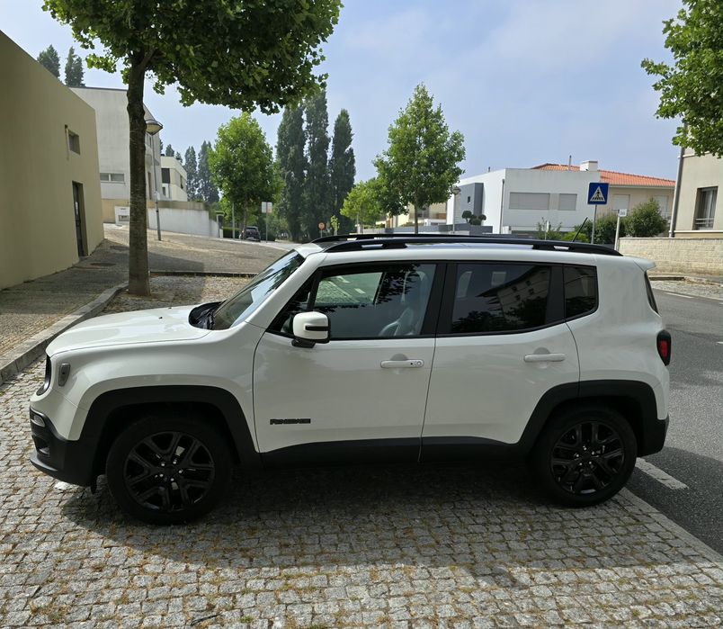 Jeep Renegade 1.4 gasolina motor eco turbo de 140 cv.com 114 000 kilom.