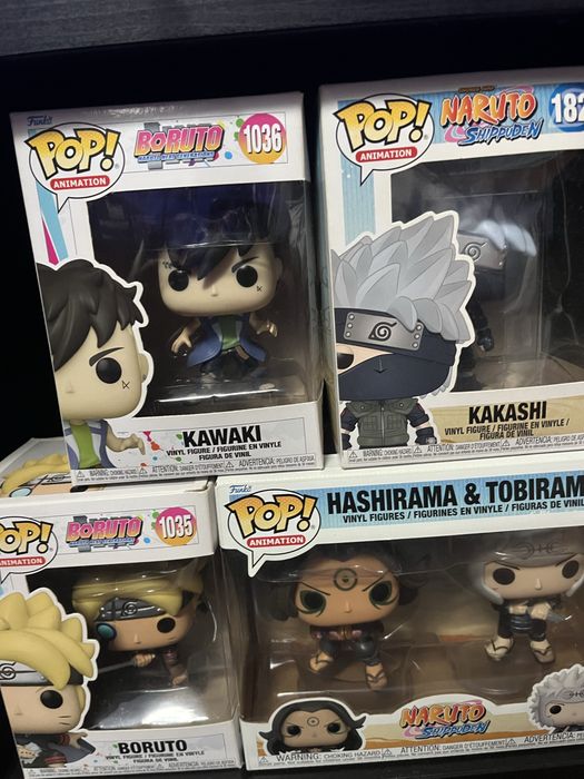 Vendo lote funko pops de one piece e de naruto bom preço