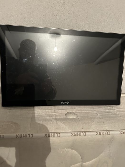 Caixa de transporte para antena parabólica e TV 19’’