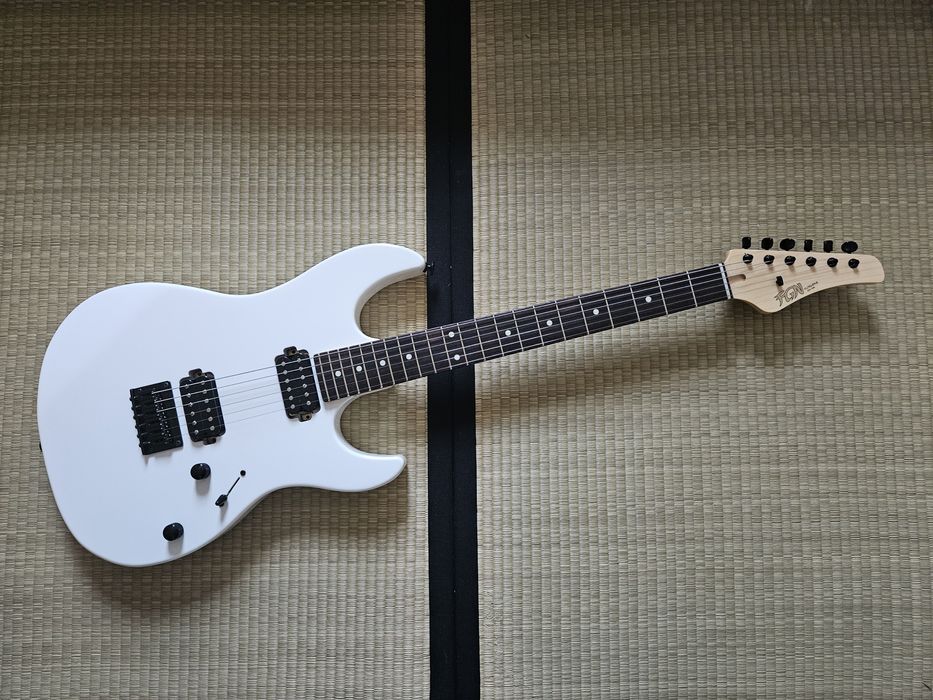 Gitara FGN Odyssey BOS2RHH Snow White Japan FujiGen