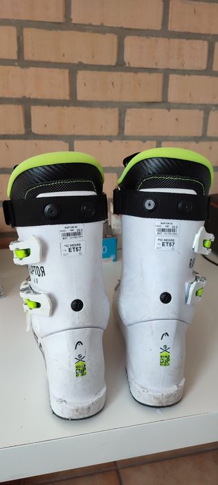 Vendo botas de ski em muito bom estado número 23,5 serve do 33 ao 36