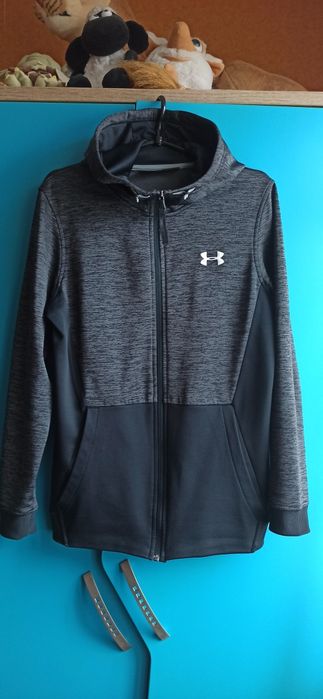 Продам спортивну  олемпійку  NIKE  AIR.