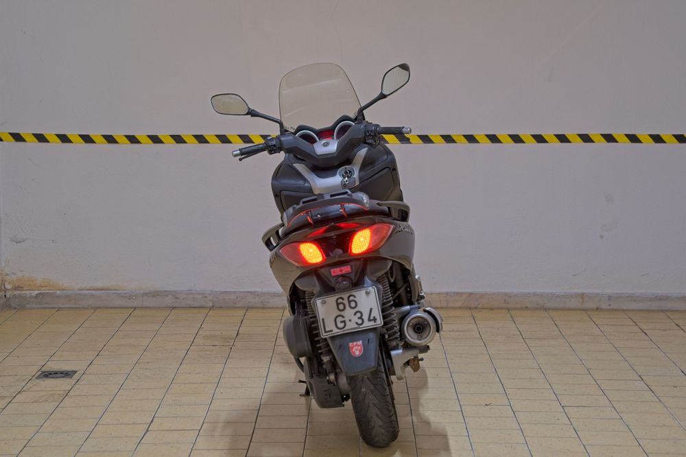 Yamaha X-Max 125