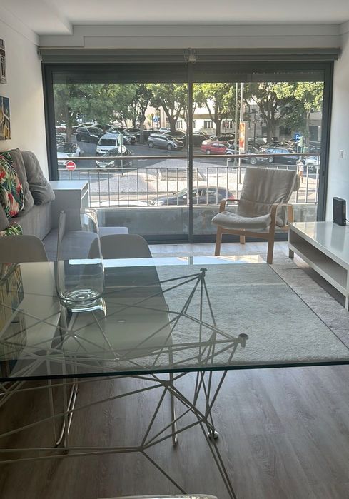 Mesa vidro e 4 cadeiras
