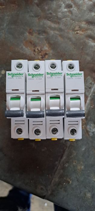 Wyłącznik nadprądowy C40 1P SCHNEIDER