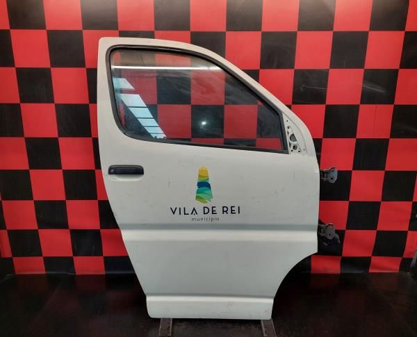 Porta frente direita TOYOTA HiAce IV (LXH1_, RZH1_, LH1_)