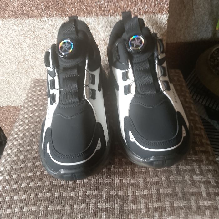 Продам взуття...