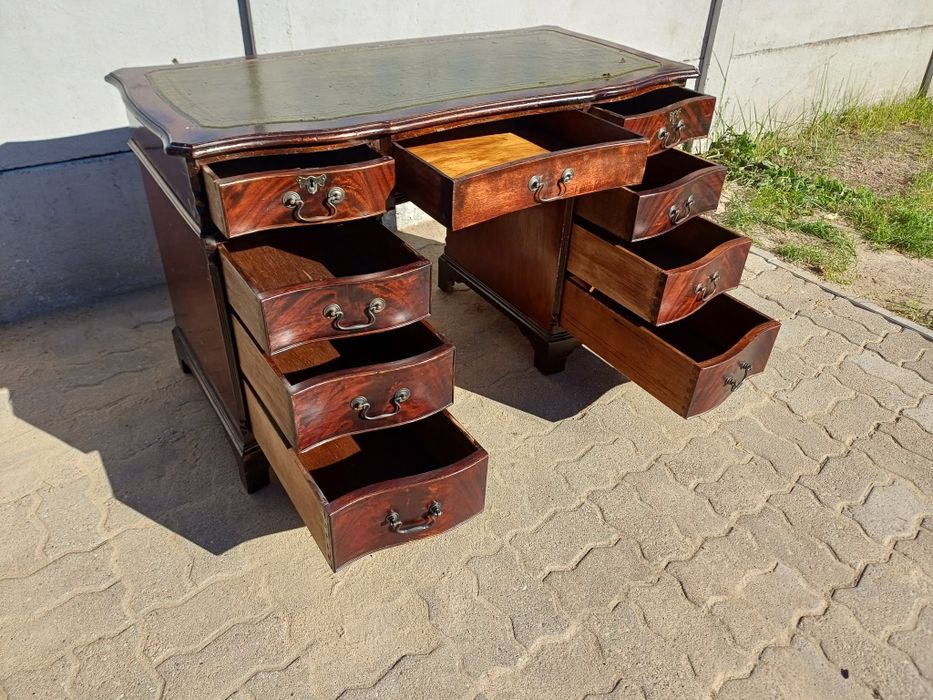 Biurko gabinetowe w stylu angielskim