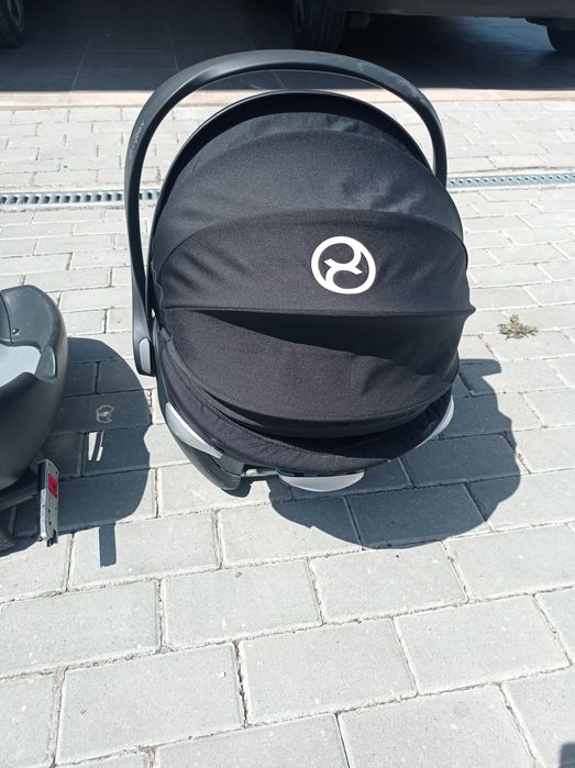 Cadeira auto Cybex Cloud Q + base isofix