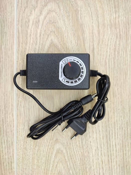 Блок питания 3 - 12 вольт с регулировкой