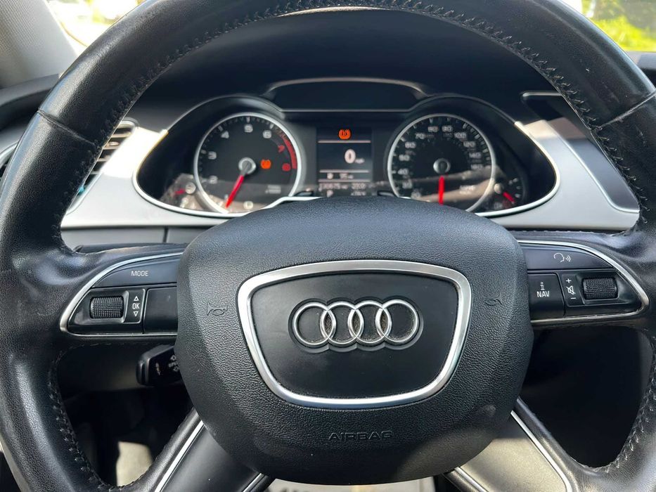 Audi A4 2.0T quattro Premium Plus      2014