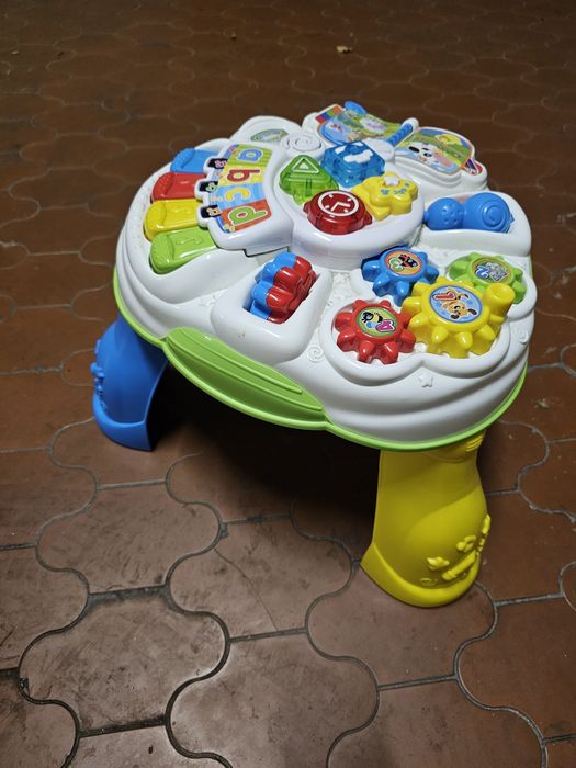 Mesas actividades criança