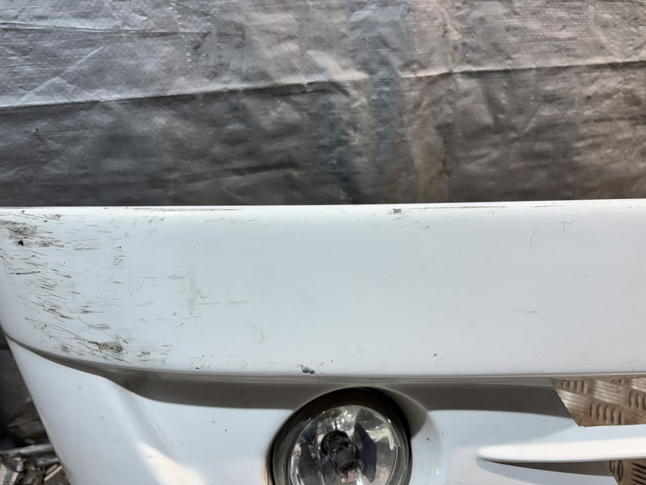 Zderzak Przód Isuzu Turquoise Autobus