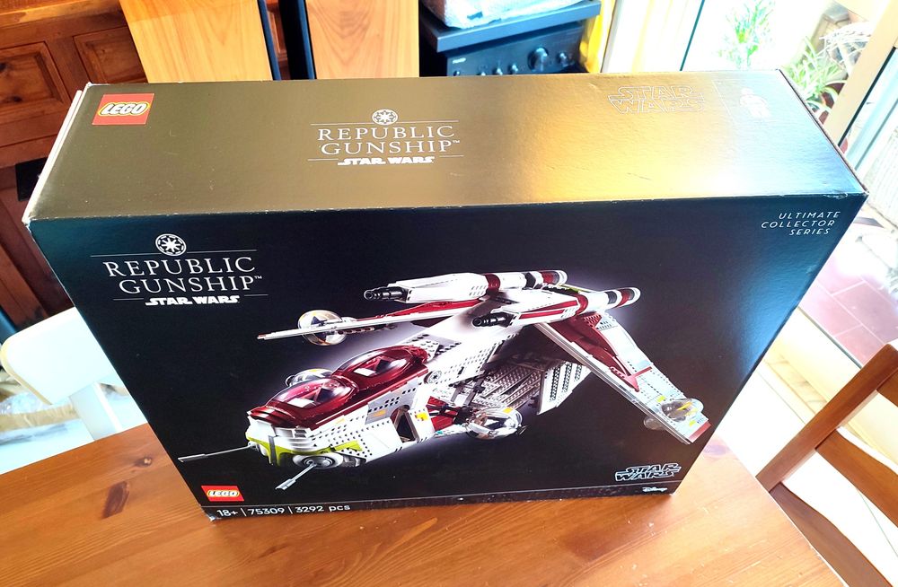 Lego 75309 Republic Gunship UCS Star Wars Novo!