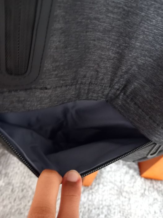Mochila grande com muita arrumação