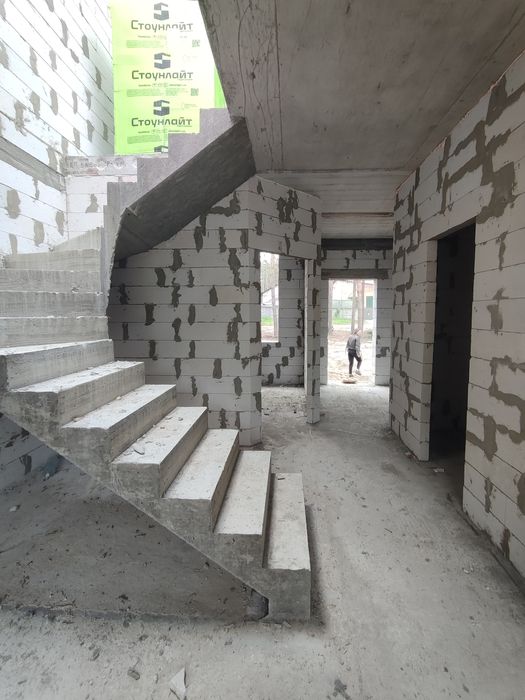 Продаж тауна в серці Ірпіня