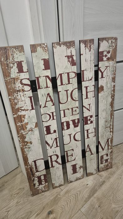 Drewniana ozdoba na sciane