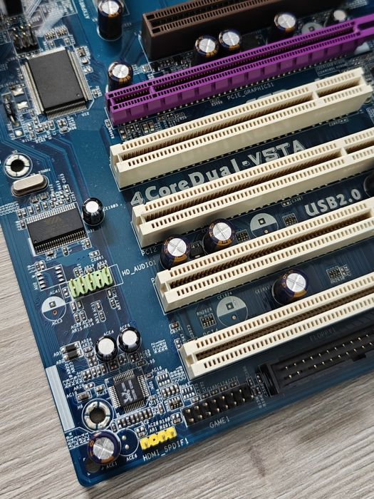 Płyta RETRO AGP / PCIe / DDR / DDR2 ASRock 4CoreDual-VSTA / 775 / TNT2