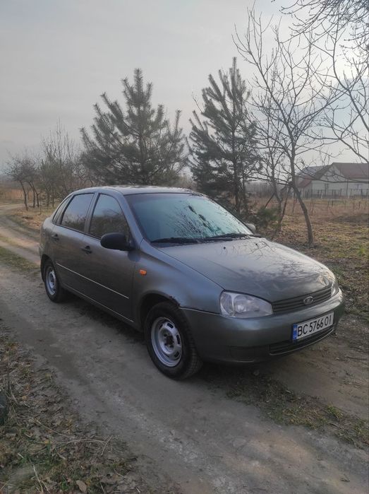 Лада Калина (ВАЗ 11183) 2006 рік пробіг 158 тис км бензин 1,6 МТ (81 к.с.) седан колір сірий передній привід механічна коробка  передач