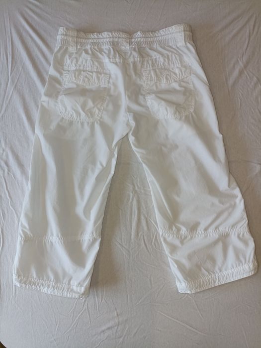 Білі бріджі/шорти nike