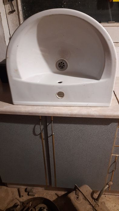 Умивальник cerzanit