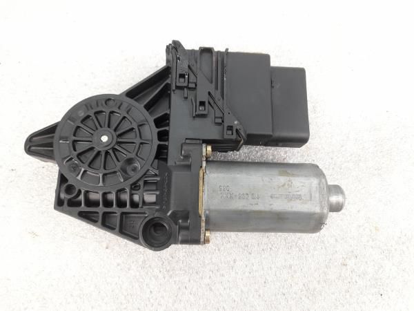 Motor vidro trás esquerdo VOLKSWAGEN Passat (3B2)