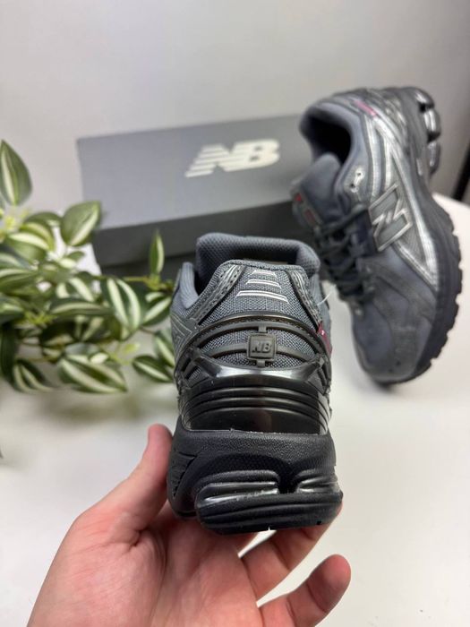 Кросівки New Balance 1906r