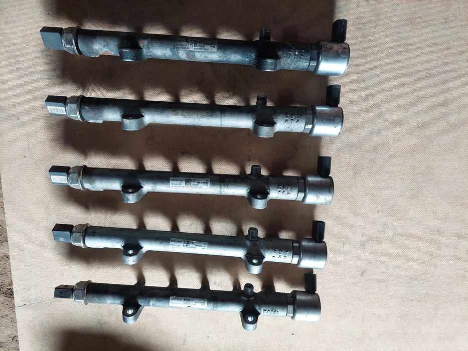 Продам рейки високого тиску з двома  датчиками ОМ651