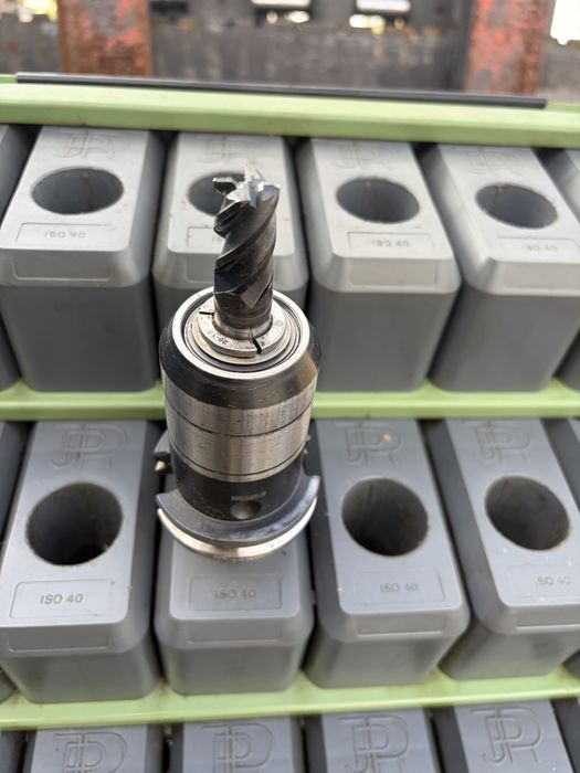 Frez VHM Ø16 mm – monolityczny, 4-ostrzowy, na oprawce SK40