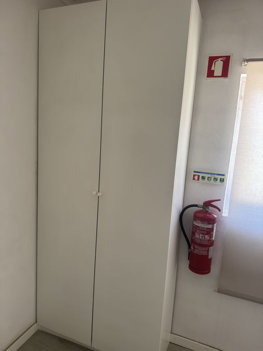 Lote 9 Armarios IKEA   -  Ler Descrição