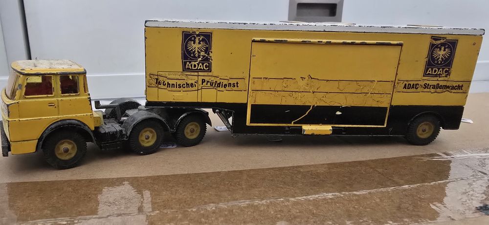 Miniatura camião
