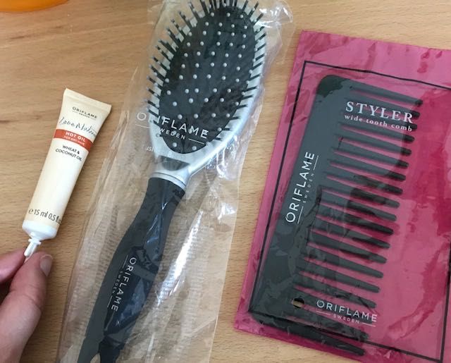 Óleo de Côco para cabelo + Escova + Pente