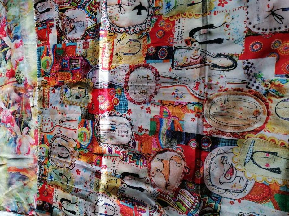 Echarpe/ Lenço colorido de senhora moderno