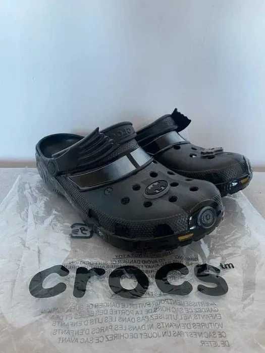 Crocs Batman Batmobile
