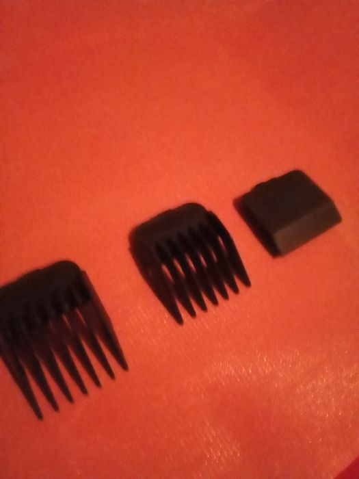 Насадки  до машинки для стрижки. 9 і 12мм і кришка. Лот.