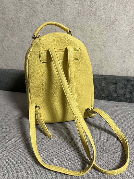 Продаю рюкзак Stradivarius